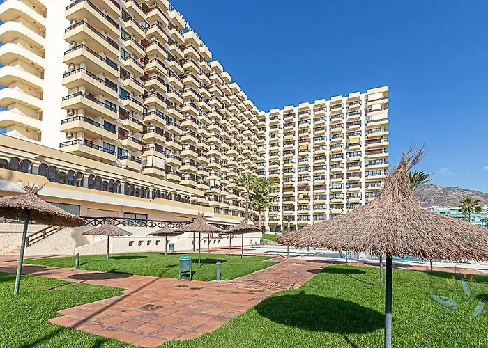 Aloha Playa Apartment With Sea Views In Front Of The Beach